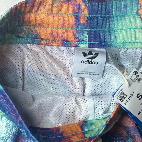 NWT Adidas S AOP Mesh Shorts Multicolor Galaxy Paint Splatter Performance Shorts - Picture 8 of 11
